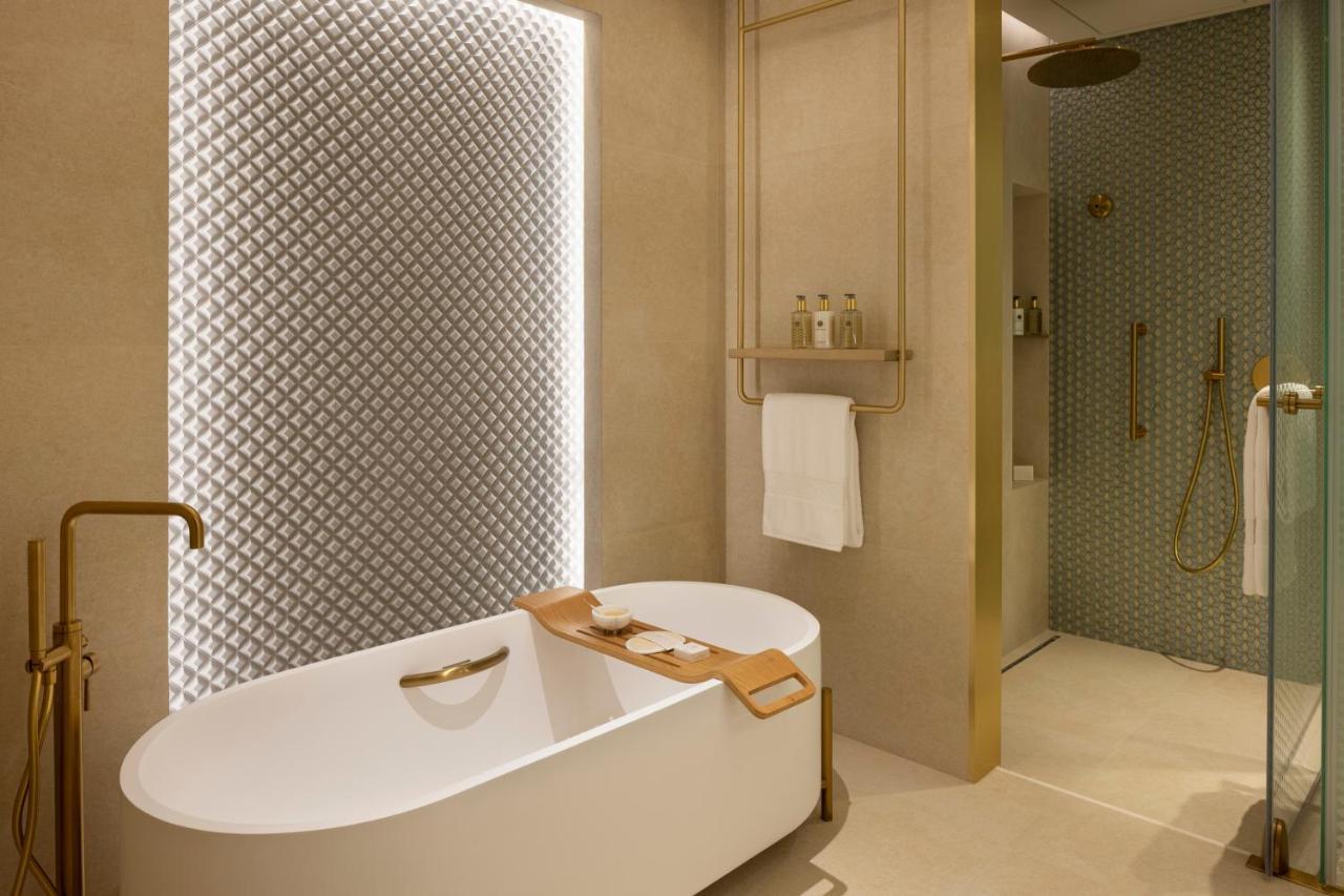 Resort Jumeirah Gulf Of Bahrain Manama